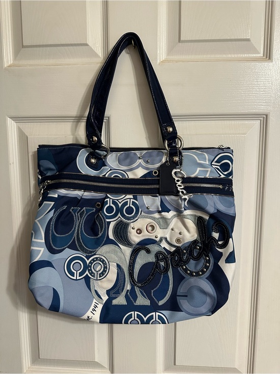 Coach Handbags - Coach Poppy Glam Pop C Denim Appliqué Tote